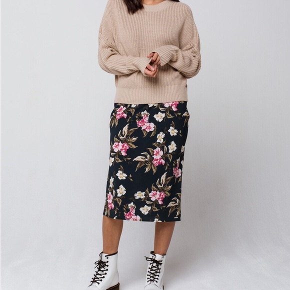 VOLCOM Im A Leo Midi Skirt - Picture 2 of 5